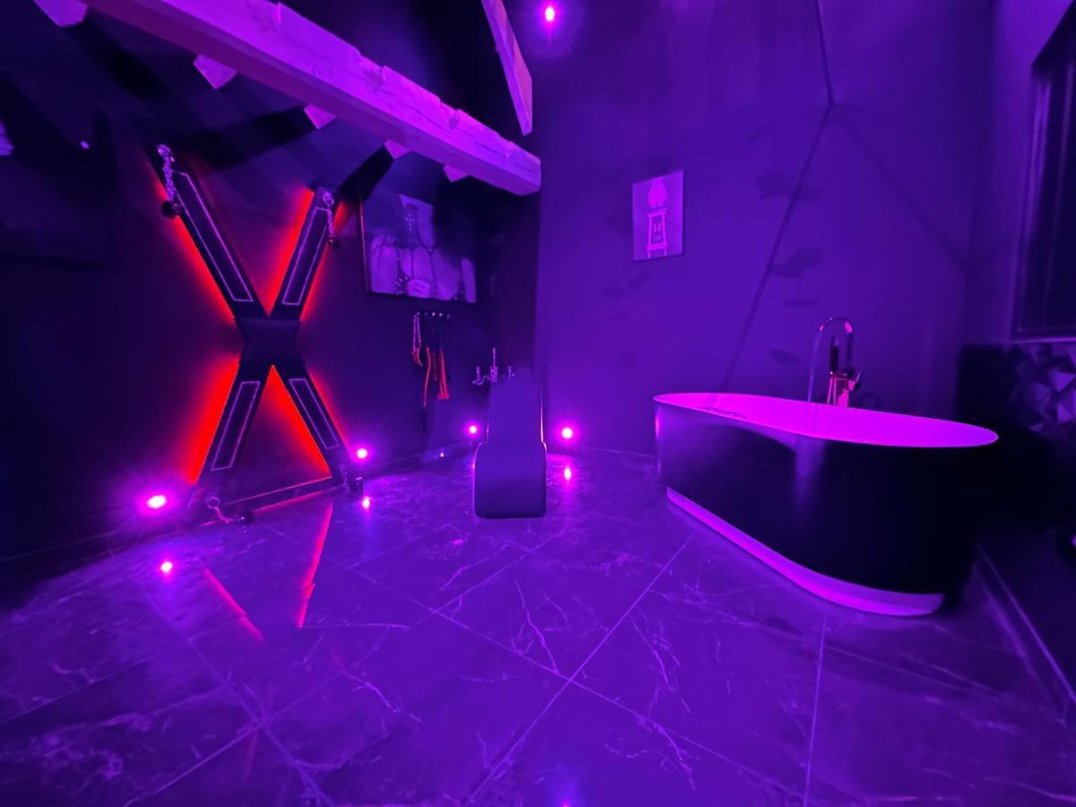 Loveroom De Luxe - Theme 50 Nuances De Grey Maison Privative Spa Insolite Douchy-les-Mines Экстерьер фото